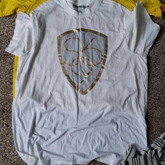 Shirt bundle - Picture 4 of 5